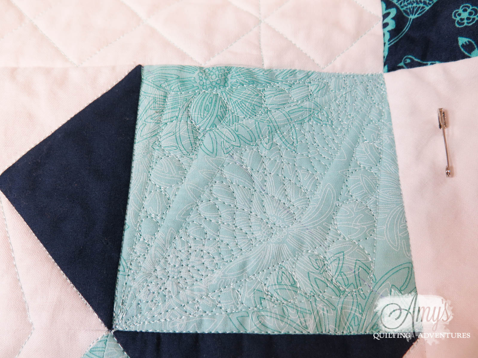 Amy's Free Motion Quilting Adventures: October 2015