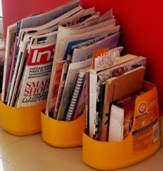 http://www.aprenderahacer.com/como-hacer-revisteros-reciclados/