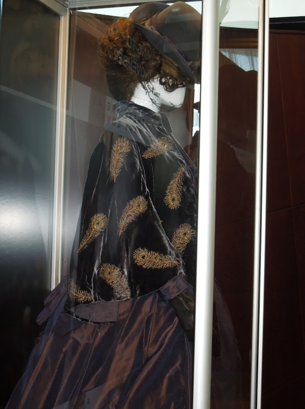 Keira Knightley Anna Karenina costume