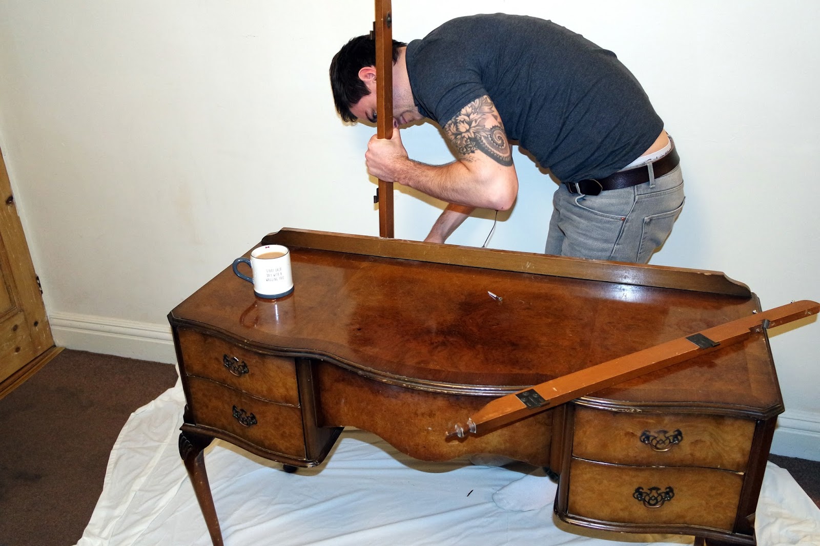 Dressing Table DIY Wallpaper Top With CristyCraft Challenge Dressing Table DIY Wallpaper Top With CristyCraft Challenge