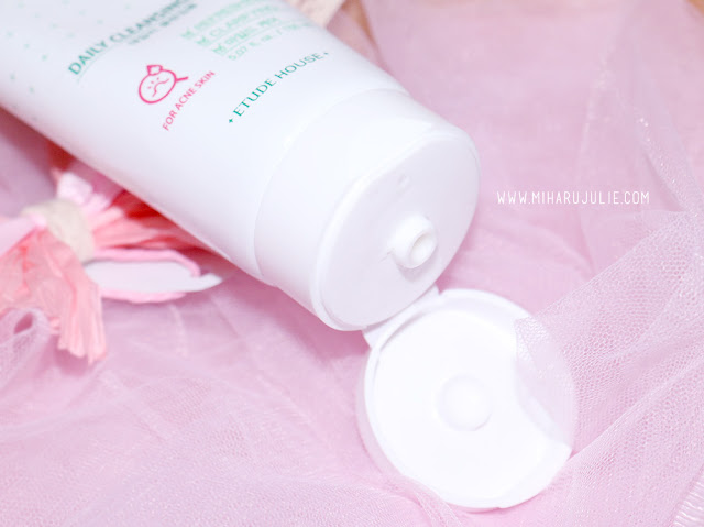 Etude House AC Clean Up Daily Cleansing Foam Review