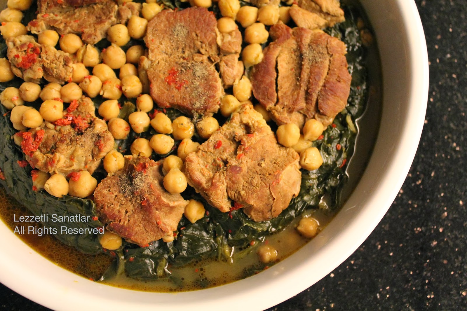 Lezzetli Sanatlar ARABAŞI ETLİ ISPANAK YEMEĞİ