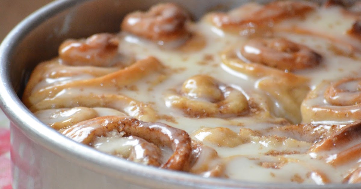 The Lazy Daisy Kitchen amish cinnamon rolls
