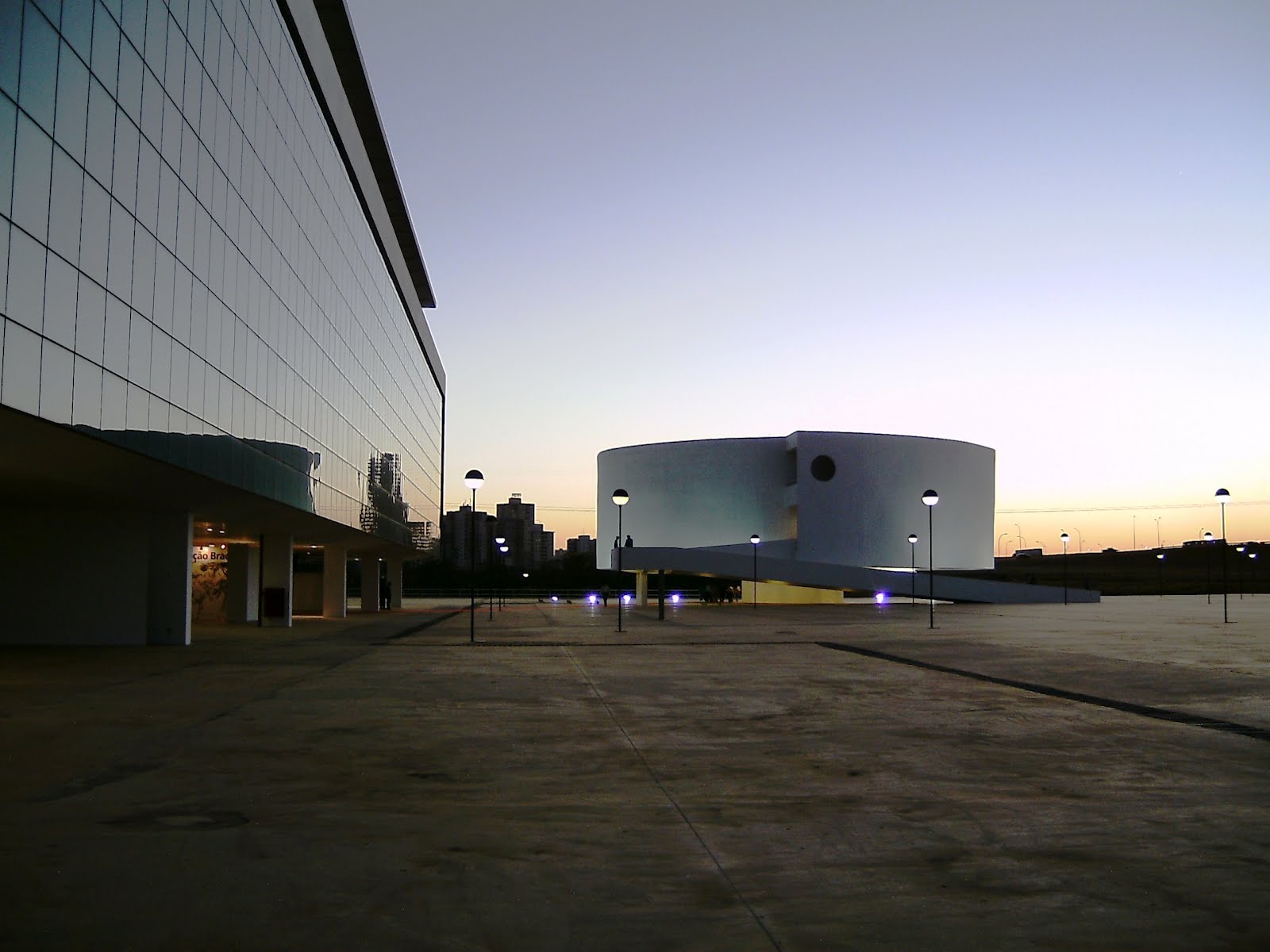arquitecturavillavisencio Goiania y su Centro de Cultura “Oscar Niemeyer”