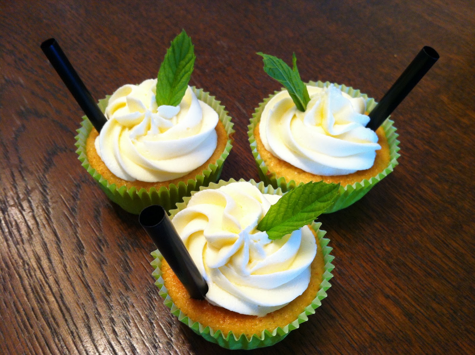 Dancing Cupcakes: HUGO-Cupcakes!