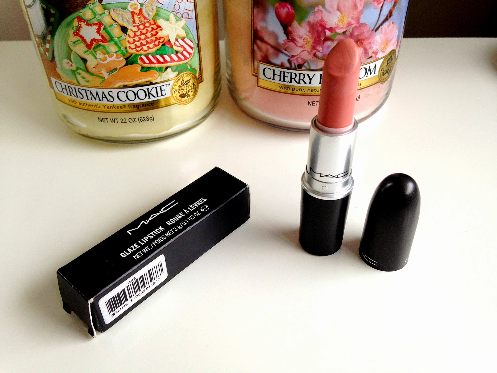 MAC Hue Lipstick