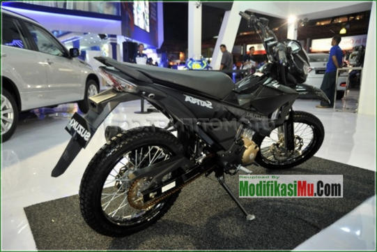 Jari Jari TK Shock DBS - Modifikasi Suzuki Satria F150 Off Road Style Sederhana Tapi Keren Velg Jari Jari Warna Hitam Airbrush Jari Jari TK Shock DBS - Modifikasi Suzuki Satria F150 Off Road Style Sederhana Tapi Keren Velg Jari Jari Warna Hitam Airbrush
