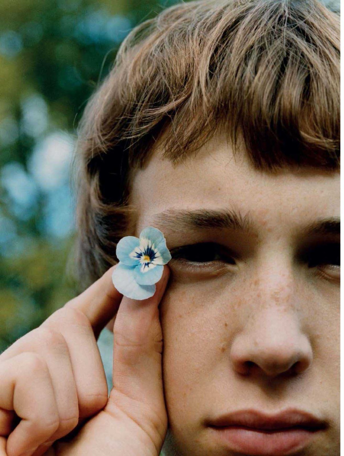 Mats Vandenbosch Van Mil para L'Officiel Hommes Paris