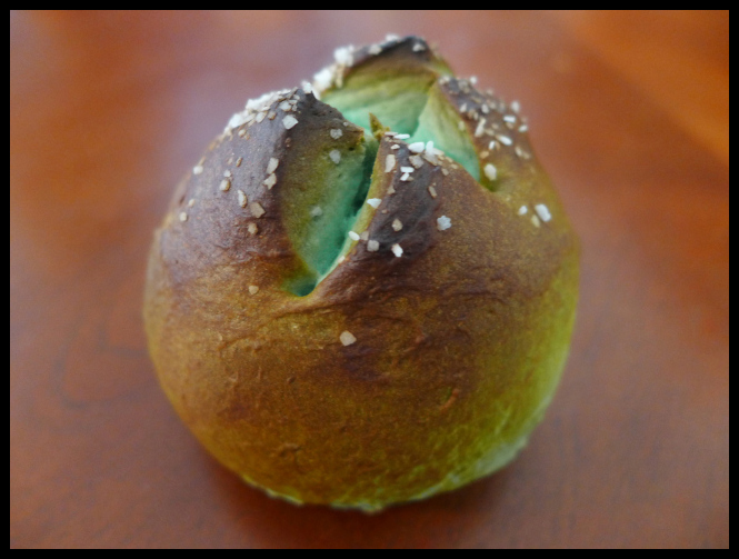 JIMSMASH ! ! ! PRETZEL BREAD ALIEN EGGS