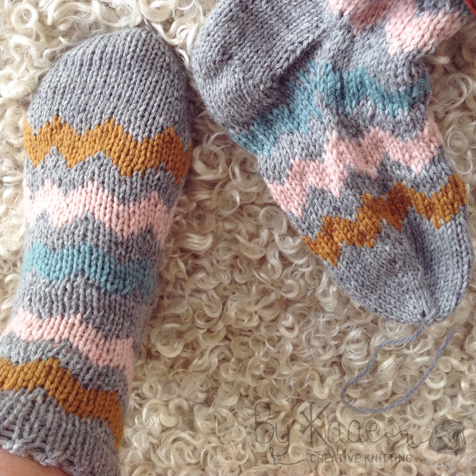 Mursten trend nudler Knitting By Kaae: Tykke hygge sokker i 100% uld - Holder det?