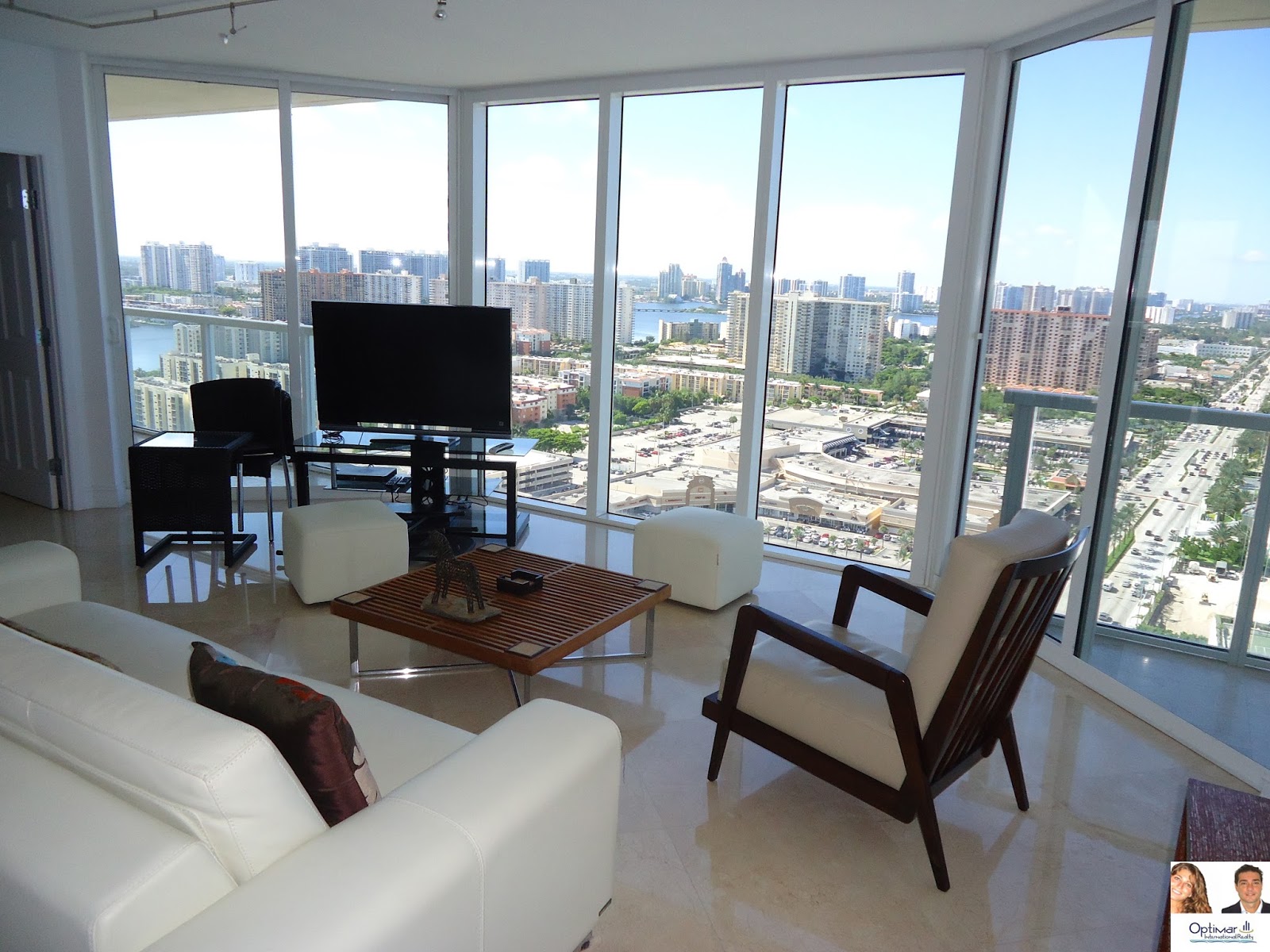 Luxury Condos Sunny Isles Miami Beach FOR RENT LA PERLA CONDO 2/2