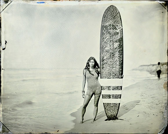 Joni Sternbach: retratando la cultura del surf como en el siglo XIX