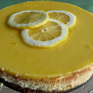 https://danslacuisinedhilary.blogspot.com/2014/09/cheesecake-new-yorkais-au-citron-et-son.html