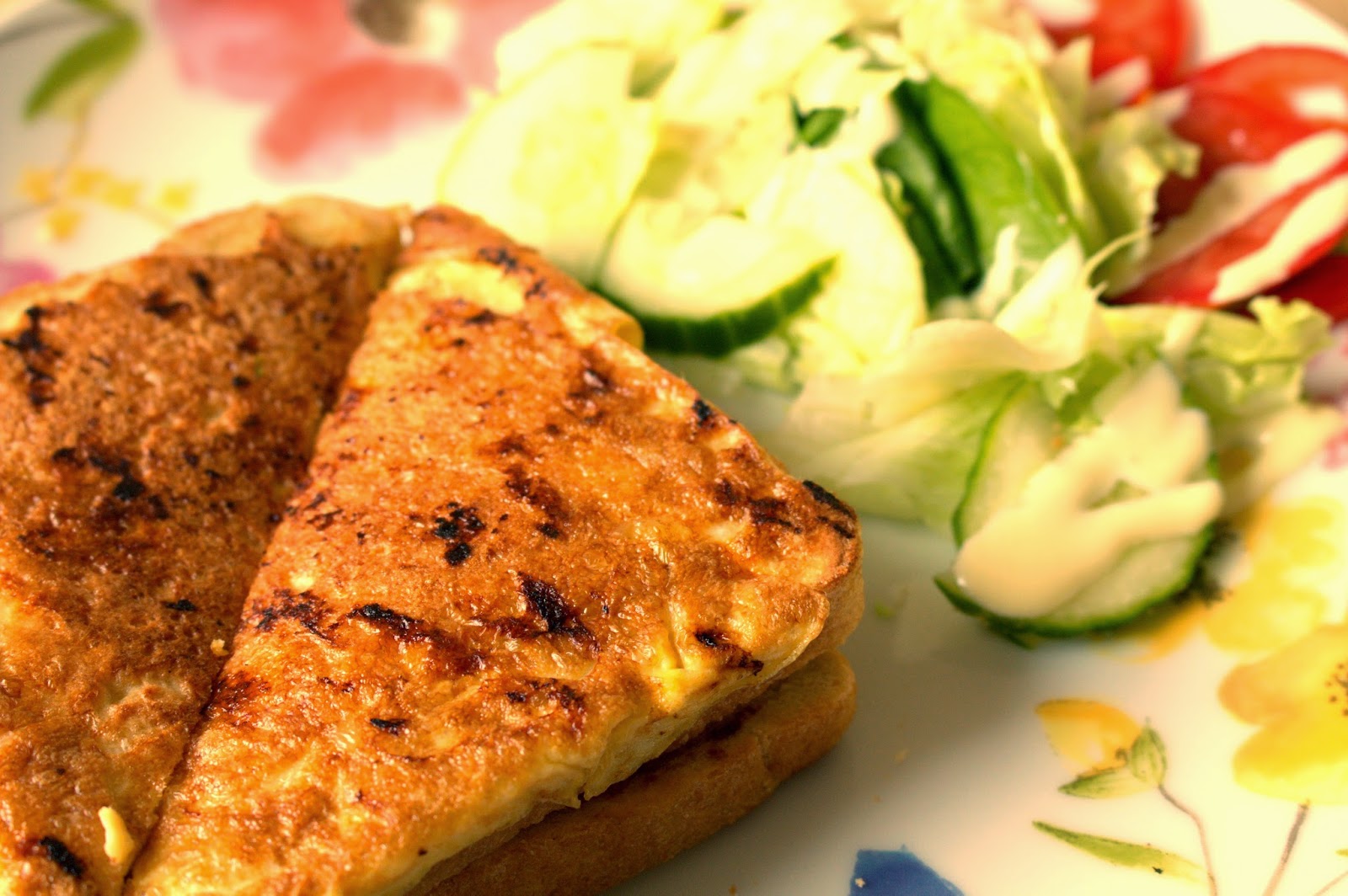 I'd Much Rather Bake Than... Cheese, Tomato and Bacon Eggy Bread