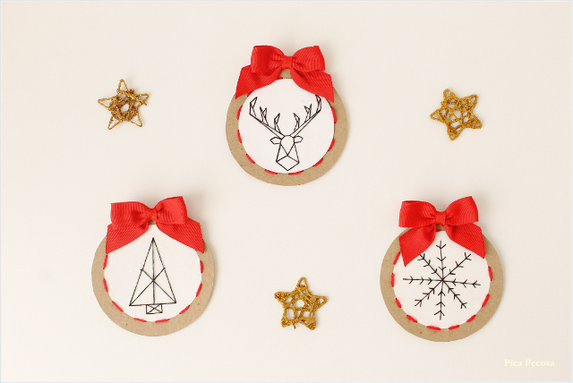 como-hacer-adornos-navidad-carton-reciclado-lana-diy-redondos-lazo