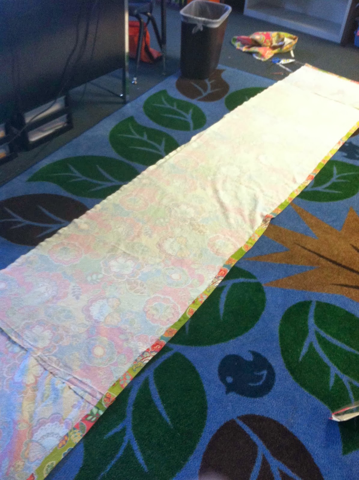 Howto Make Kidney Table Skirt