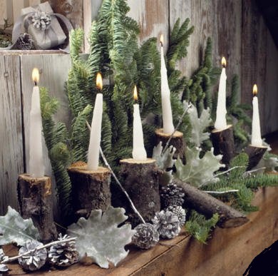 Τα κεριά στο γιορτινό τραπέζι