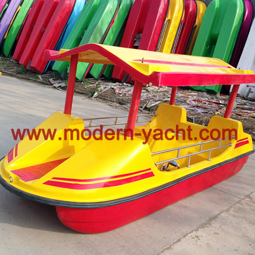 paddle/electric boats rides Water amusement fourperson pedal boat for sale