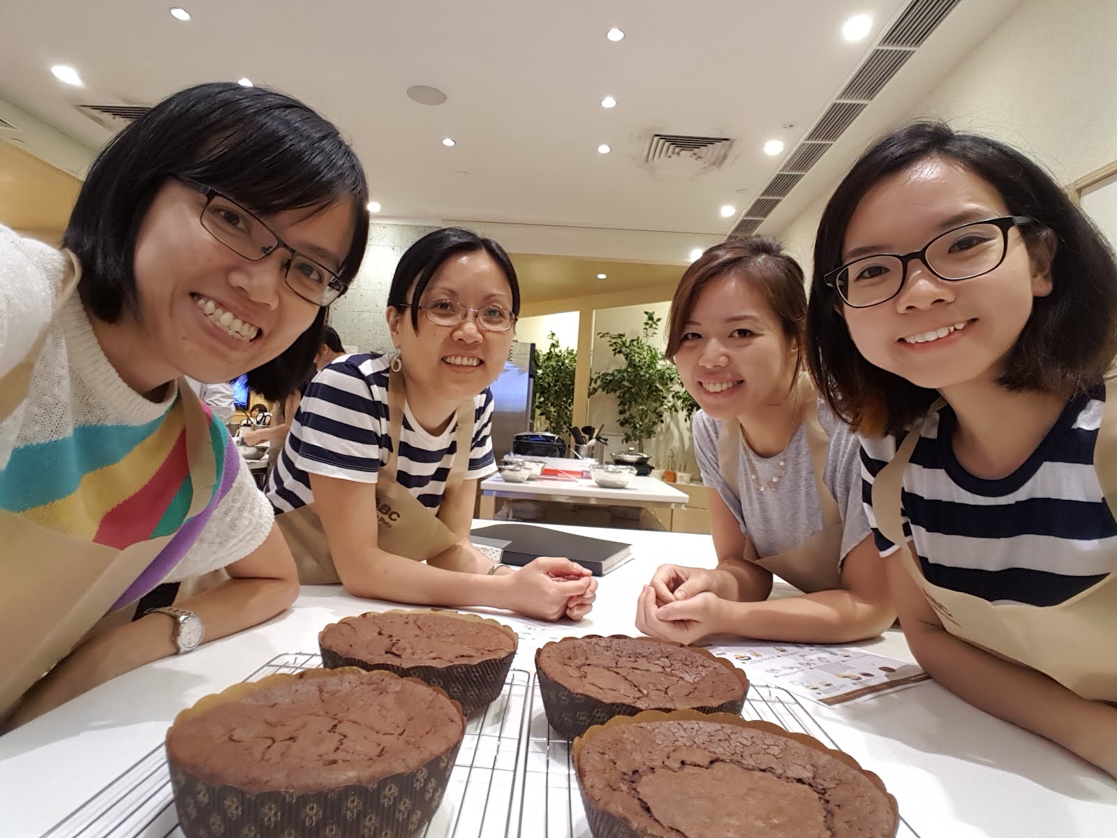 [EATS] ABC COOKING STUDIO CAKE BAKING ( TAKASHIMAYA, SINGAPORE