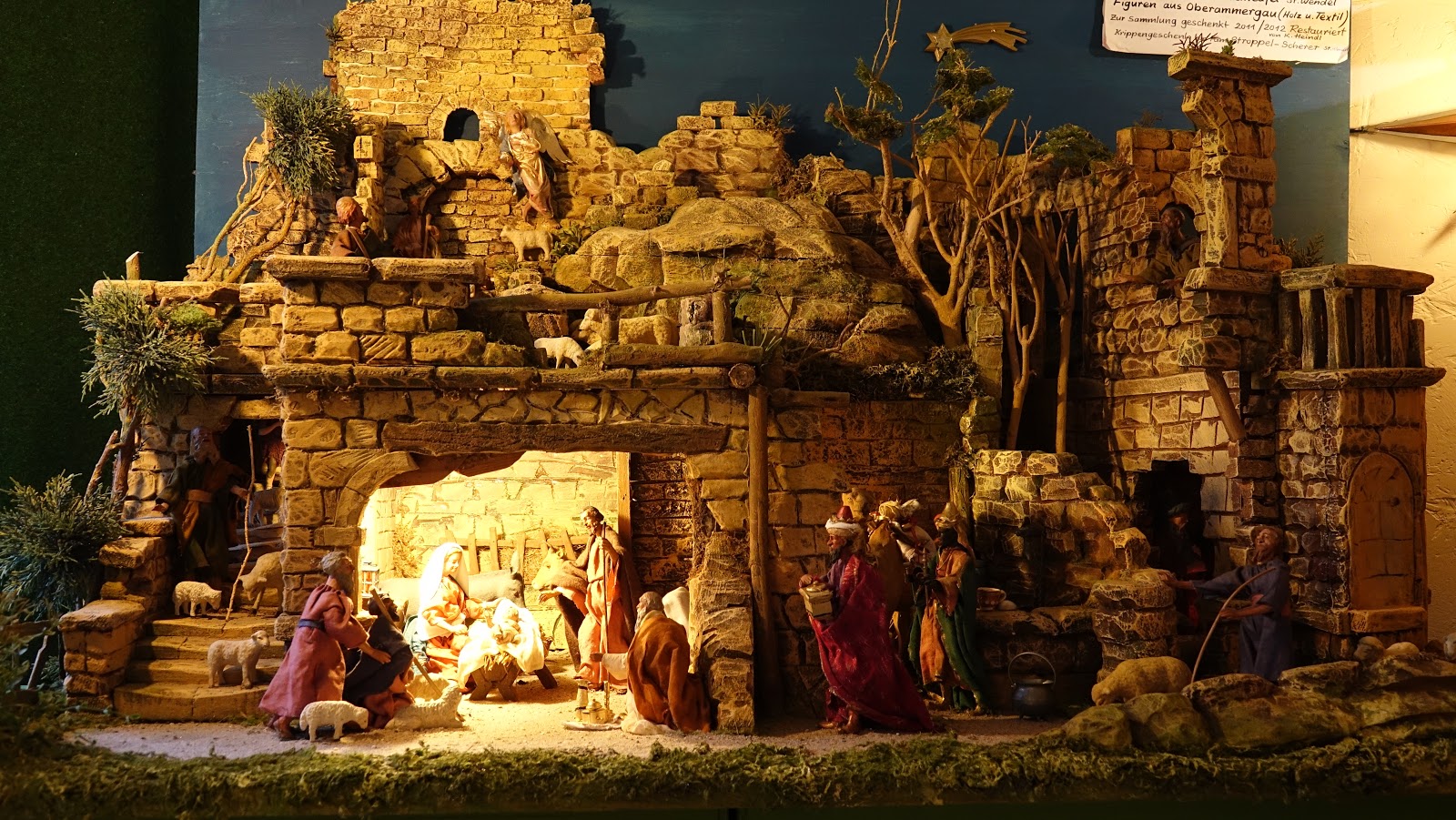 Weihnachtsträume in St.Wendel-Krippenausstellung im Saarland