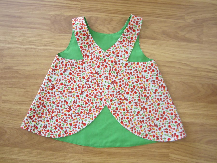 mis nancys, mis peques y yo, blusa espalda cruzada pinafore detras