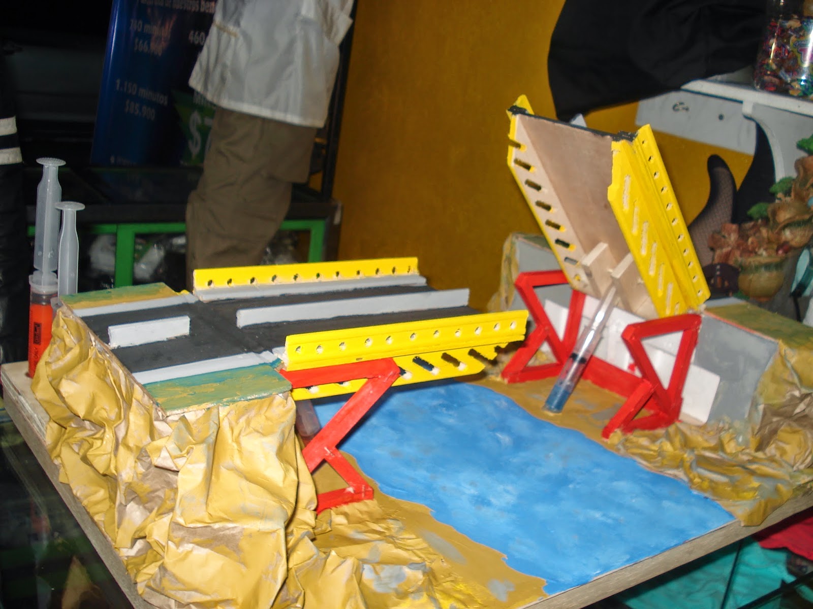 cromamentales-puente-levadizo-experimentos-cient-ficos-con-el-agua
