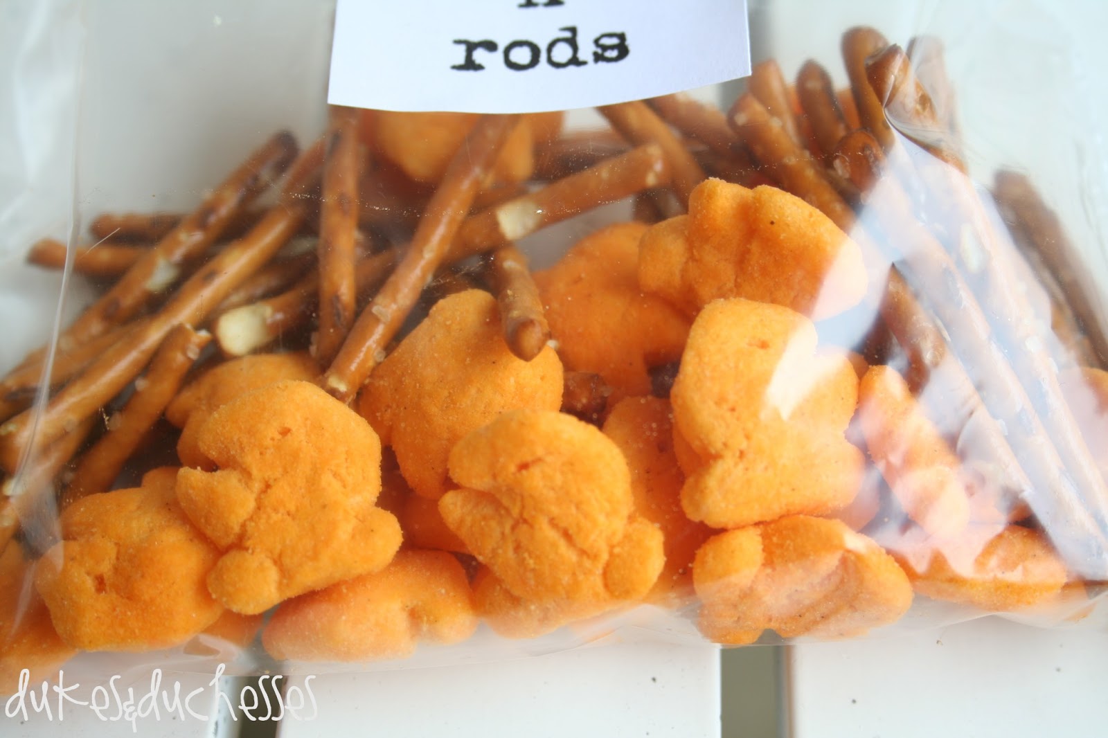 A Fishing Playdate Party Snack with Goldfish Puffs - Dukes and Duchesses