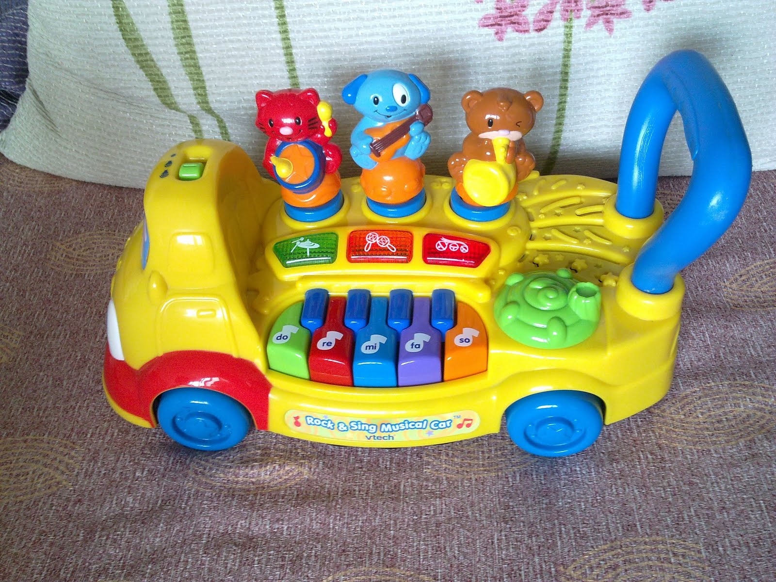 TwinkleBibi Vtech Rock n Sing Musical Car