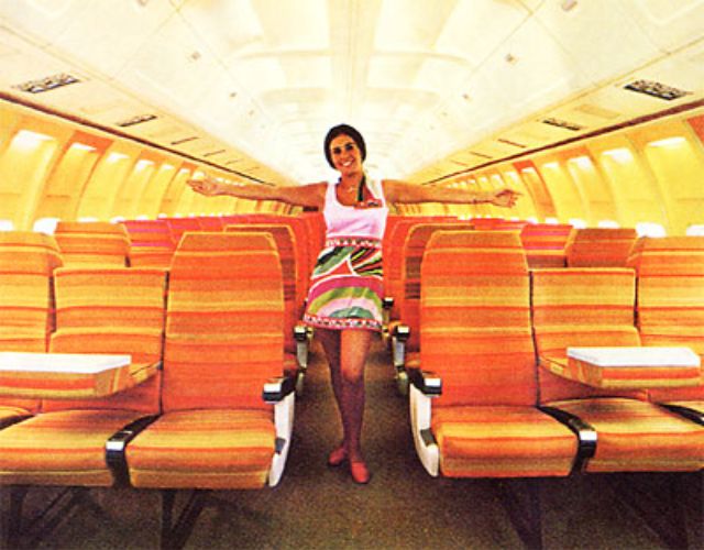 The Glamour of Flight: 30 Fascinating Vintage Photos of Sexy ...