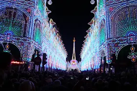 Primer Premio Calles Iuminadas Fallas 2012: calle Sueca