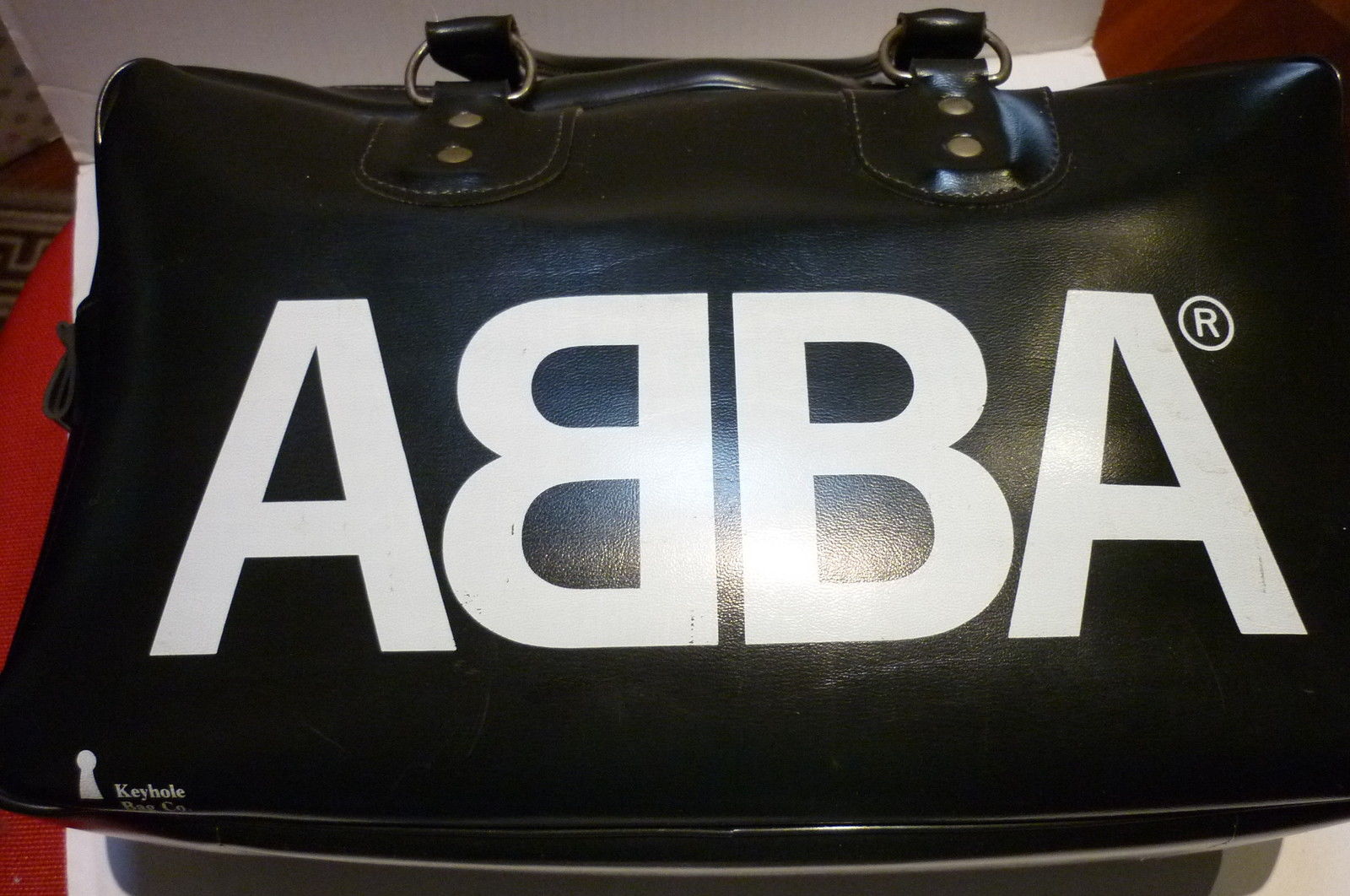 abba schoolbag in hand
