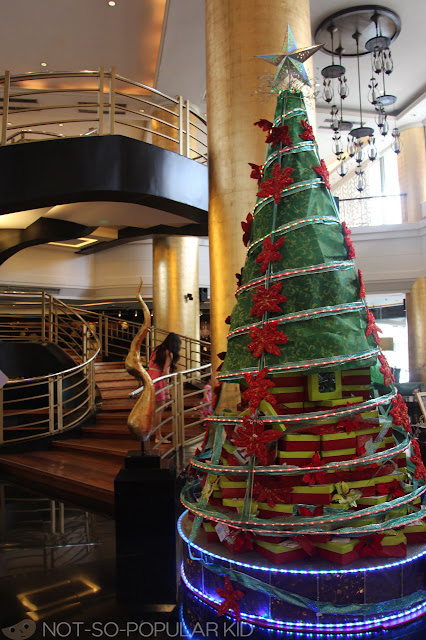 Christmas Tree made of Cupcake Boxes
