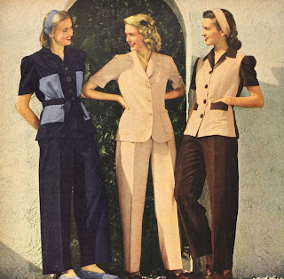 Snapped Garters: 1944 Fashions IN COLOUR!