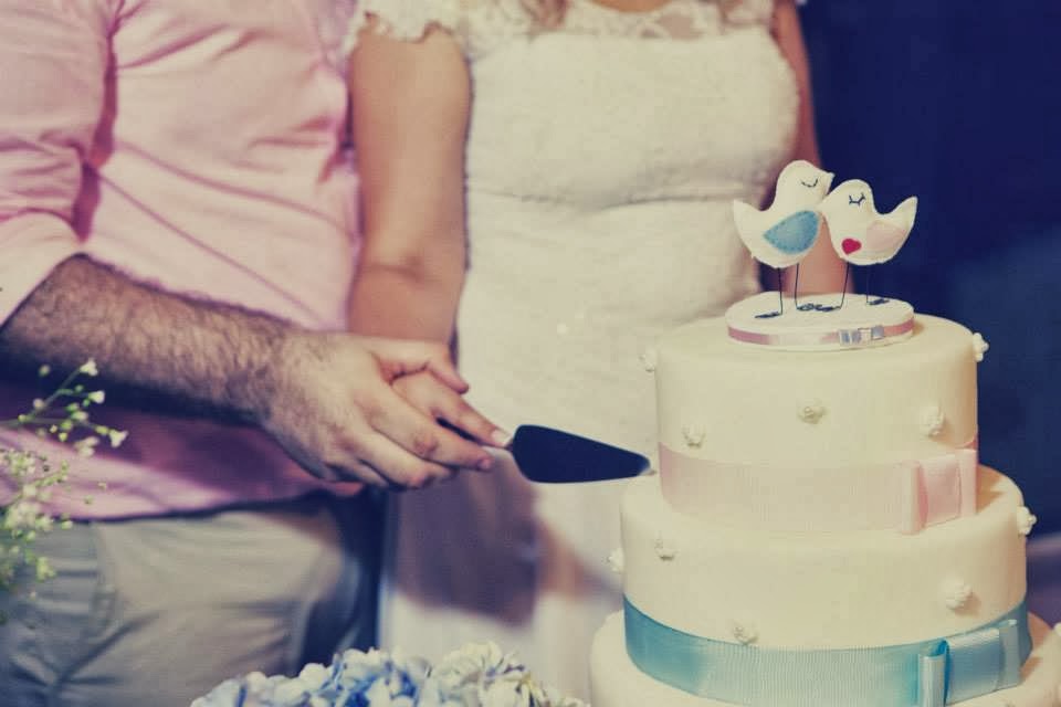 casamento-diy-corte-do-bolo corte-bolo