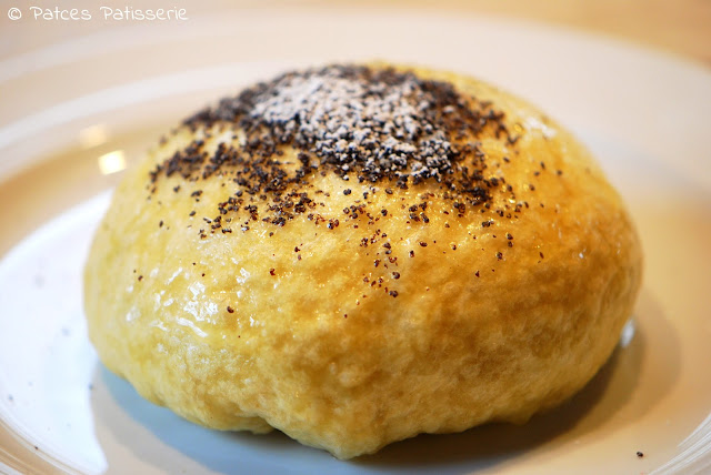 Klassische Germknödel mit Vanillesauce ohne Ei