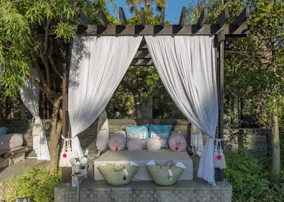 Poolside%2BCabana%2B %2Bdetails