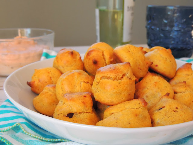 Leave a Happy Plate: Pumpkin Chipotle Gougeres