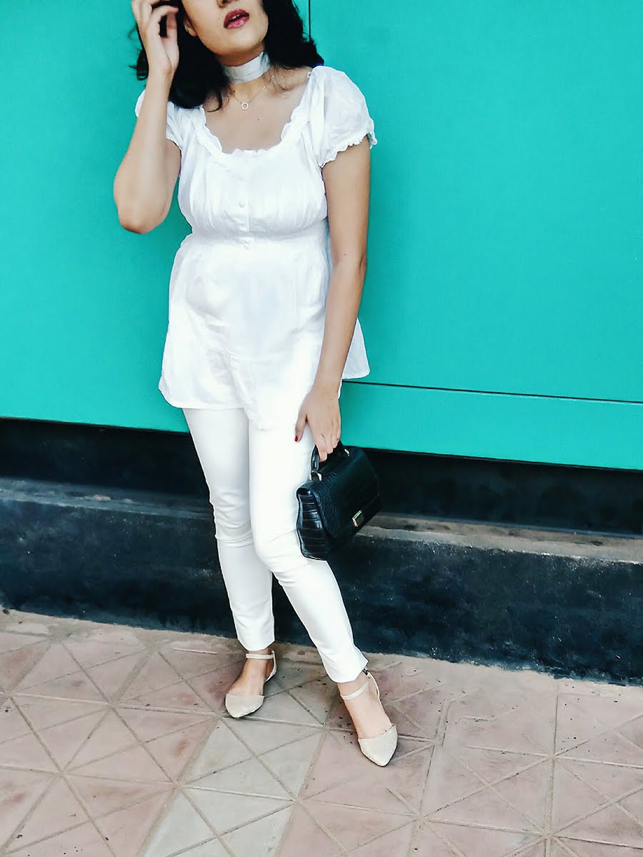 WINTER WHITE |STYLE AND ILLUSTRATION BLOG BY DHEERA JOSHI how to wear white on white like a style blogger,winter in white