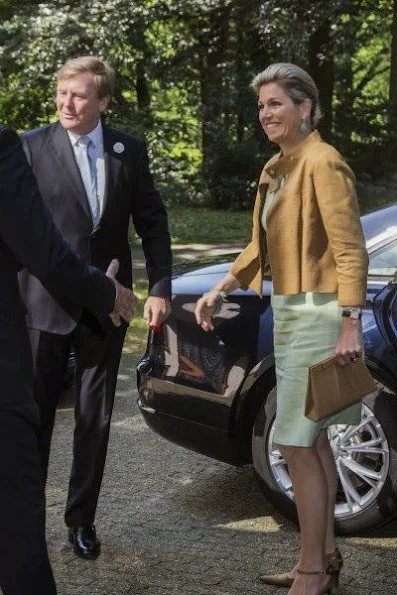 Queen Máxima participants of the Orange Fund Growth Programme in Driebergen