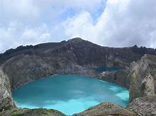 Amazing! Ini Keunikan Danau Tiga Warna Kelimutu yang Harus Anda Nikmati