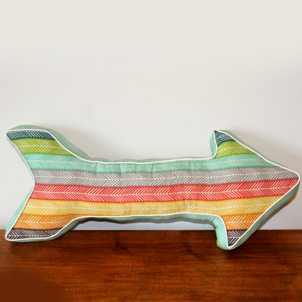 Free Pattern | Arrow Pillow