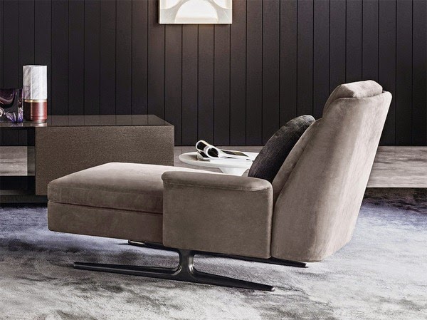 The chair in your own way: relaxing on chaise longue