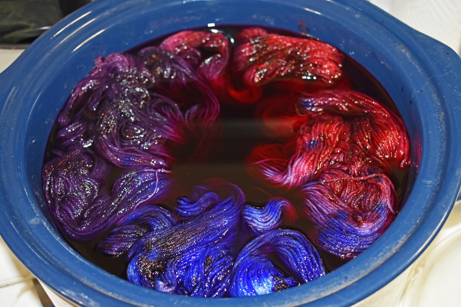 Tangible Daydreams Crock pot dyeing sock yarn.