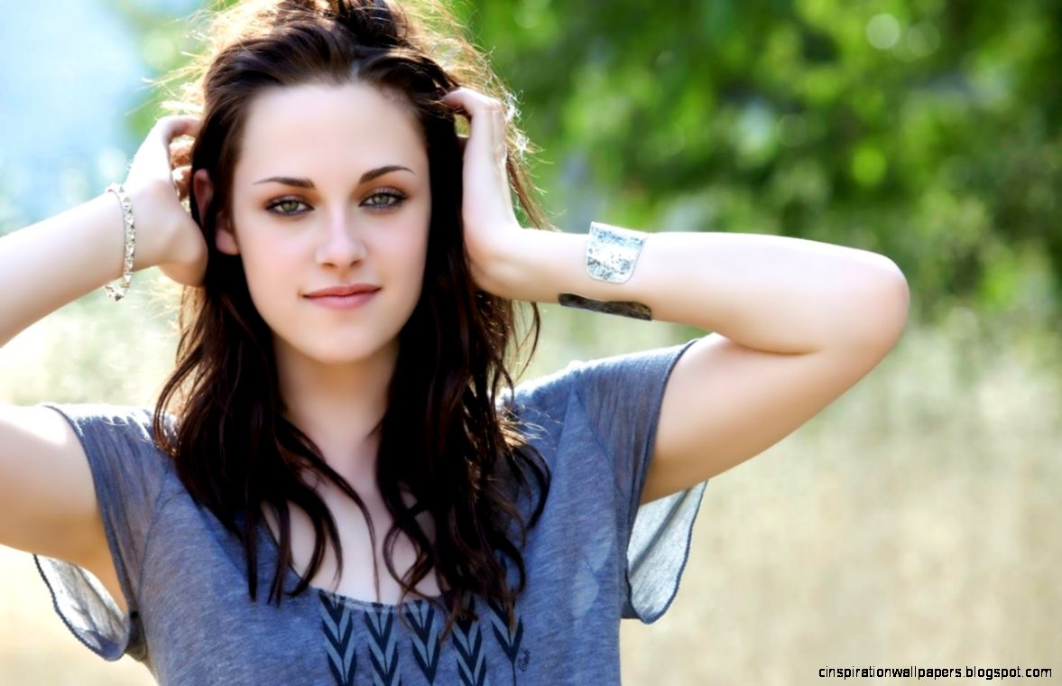 cute girl 6 Cool Backgrounds