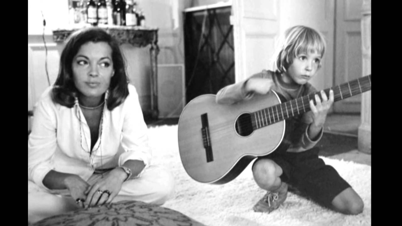 romy schneider sohn david beerdigung woodenbild )