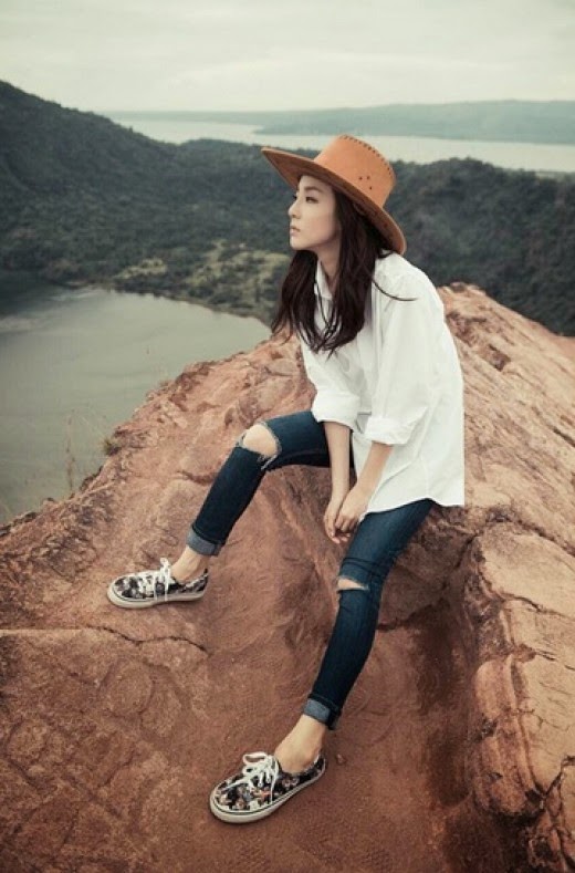 sandara park reveals where she d love get a proposal sandara park reveals where she d love get a proposal