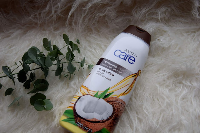 Intensywnie regenerujące mleczko do ciała z olejkiem kokosowym, Avon Care