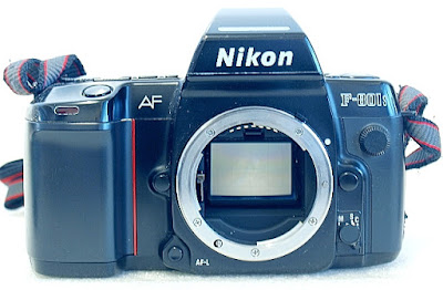 Nikon F-801s, Front