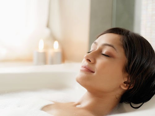 Jangan mandi dengan air panas atau shower