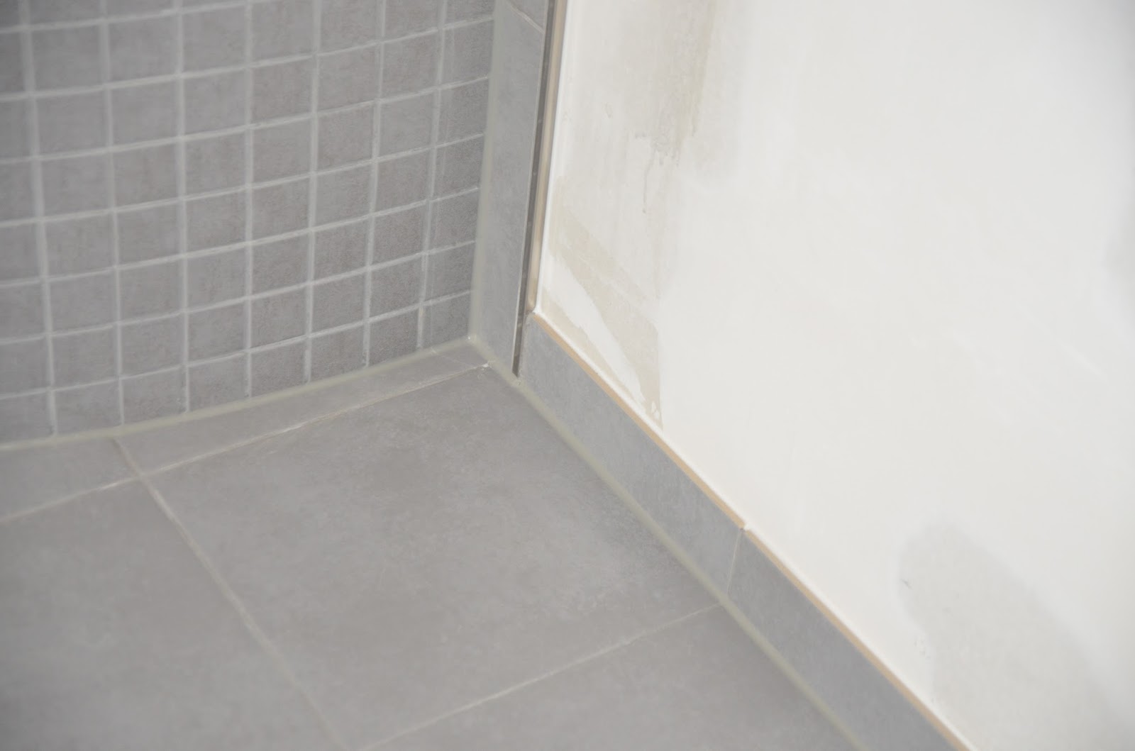 UNSER OKAL HAUS : FLIESEN IM BADEZIMMER TEIL 3